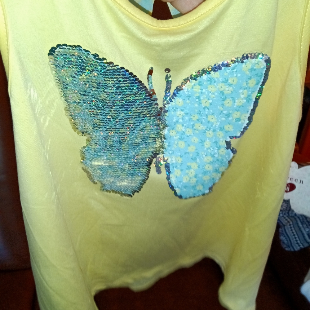 Between size 10 Tank Top - Picture 6 of 7